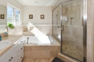 Pinnacles House Master Bath