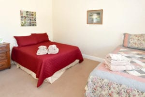 Pinnacles House Bedroom 2