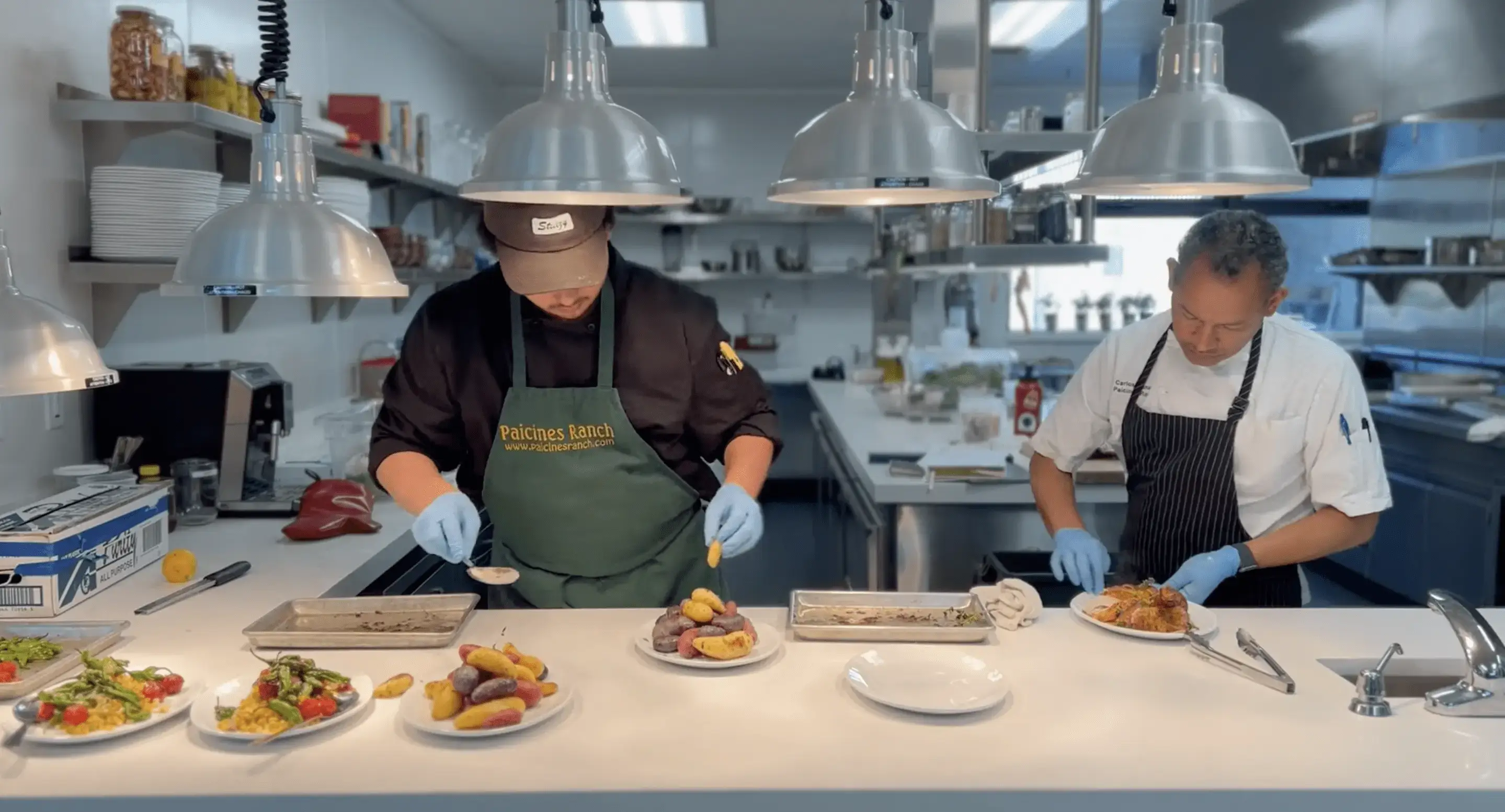 overlook-kitchen_carlos-frank-2-1