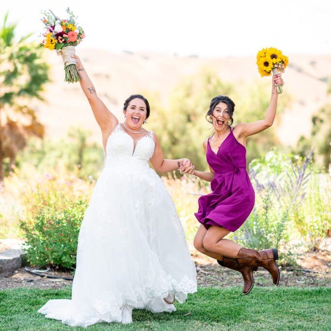 Paicines-Ranch-Bridesmaids-Getting-Ready-Ranch-Wedding-Alicia-Arcidiacono-Chasing-Chickadees-Photography2